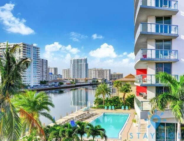 Infinite View With Balcony,Pool Plus Near Beach Hallandale Beach Εξωτερικό φωτογραφία